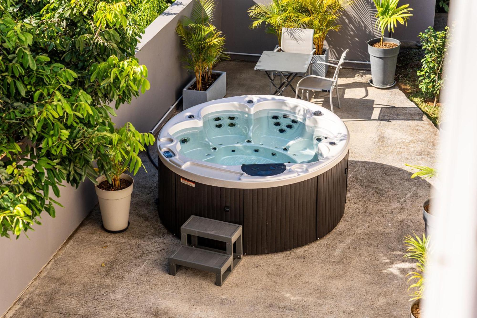 Villa Et Grand Jacuzzi Six Personnes, En Pleine Nature Saint-Joseph Dış mekan fotoğraf